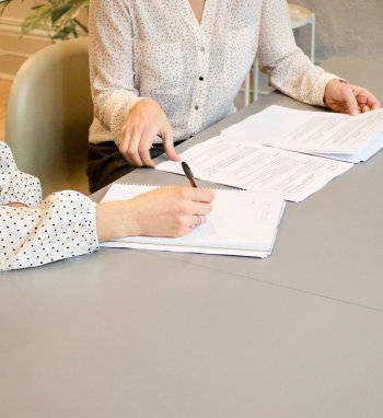 Kviečiame dalyvauti konsultacijose dėl kreozoto apribojimo medienos gaminiuose